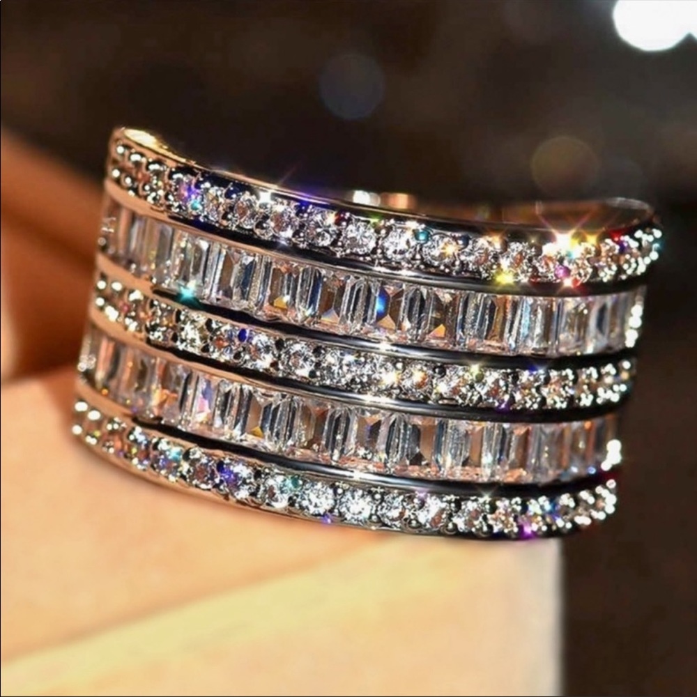 .925 sterling silver “stacked” ring !!